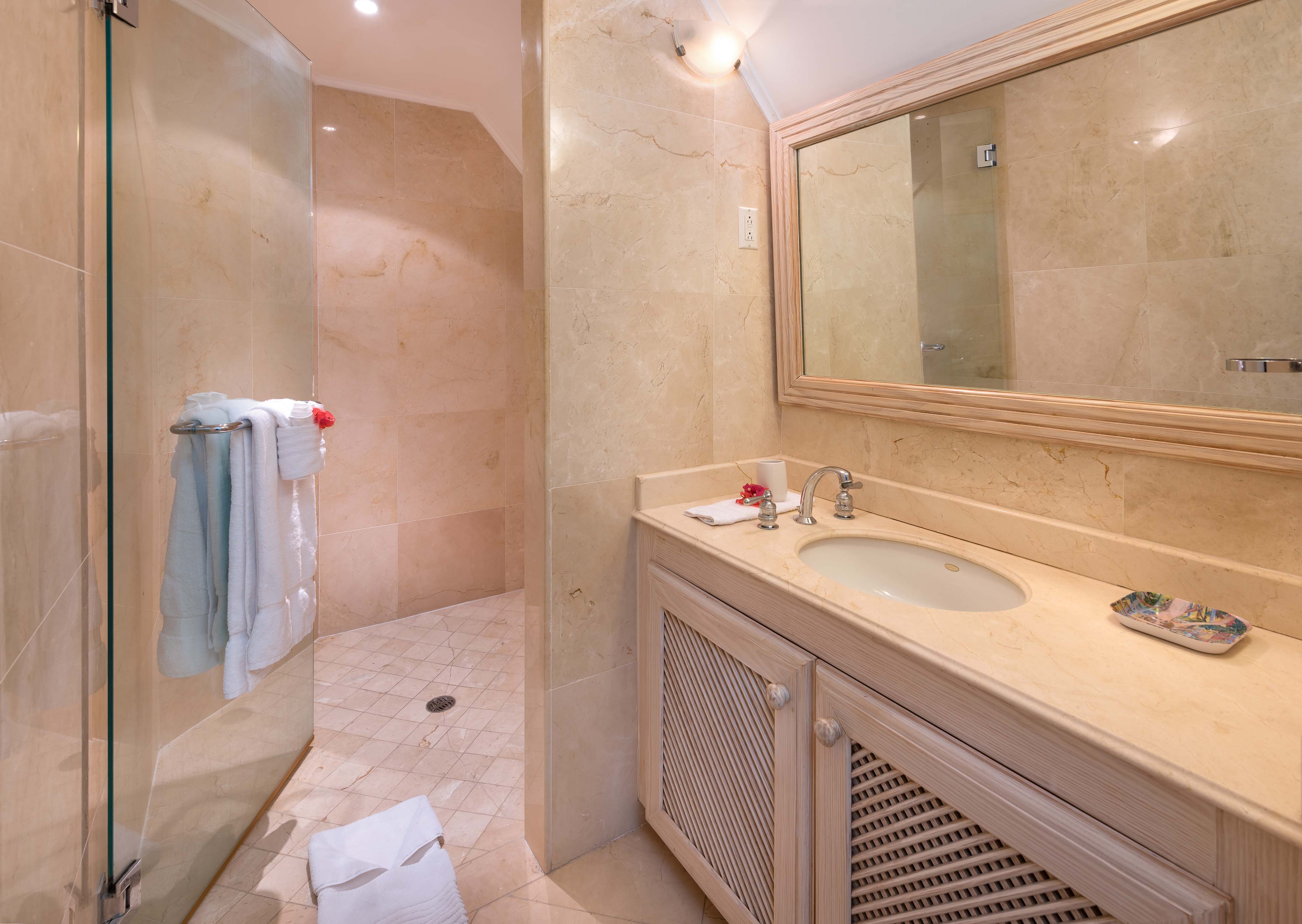  Image of Apartment - 3 Bedrooms - 2 Bathrooms for Holiday Rentals in Lower Carlton-Barbados, Image 9