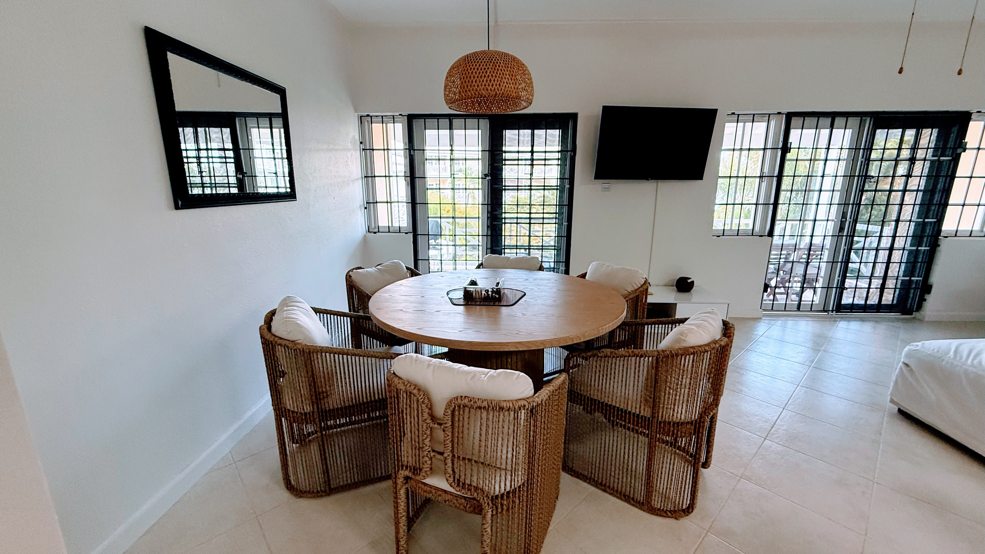 Image of Apartment - 3 Bedrooms - 3 Bathrooms for Rental in Hastings-Barbados, Image 4