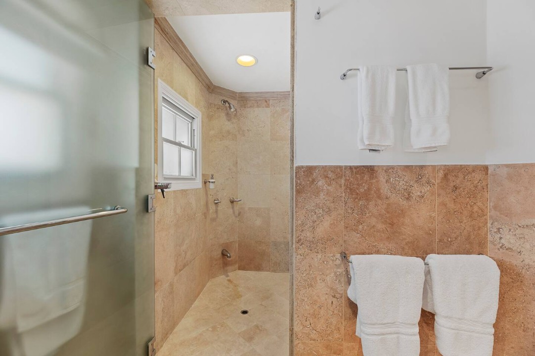  Image of Apartment - 3 Bedrooms - 3 Bathrooms for Rental in St. James-Barbados, Image 10