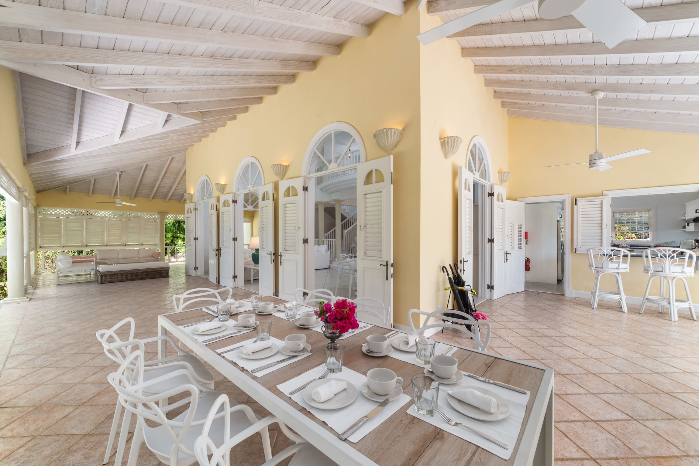 Ascot 3 Villa – 200m to Gibbs Beach