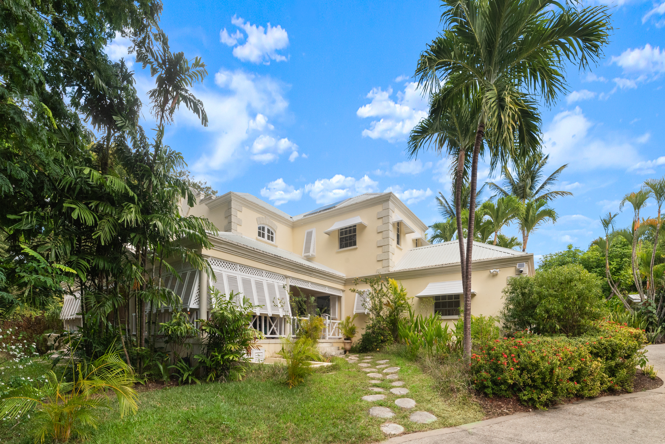 Ascot 3 Villa – 200m to Gibbs Beach