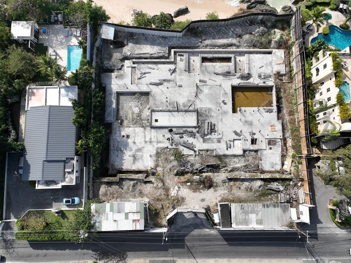Happy Site – Beachfront Property