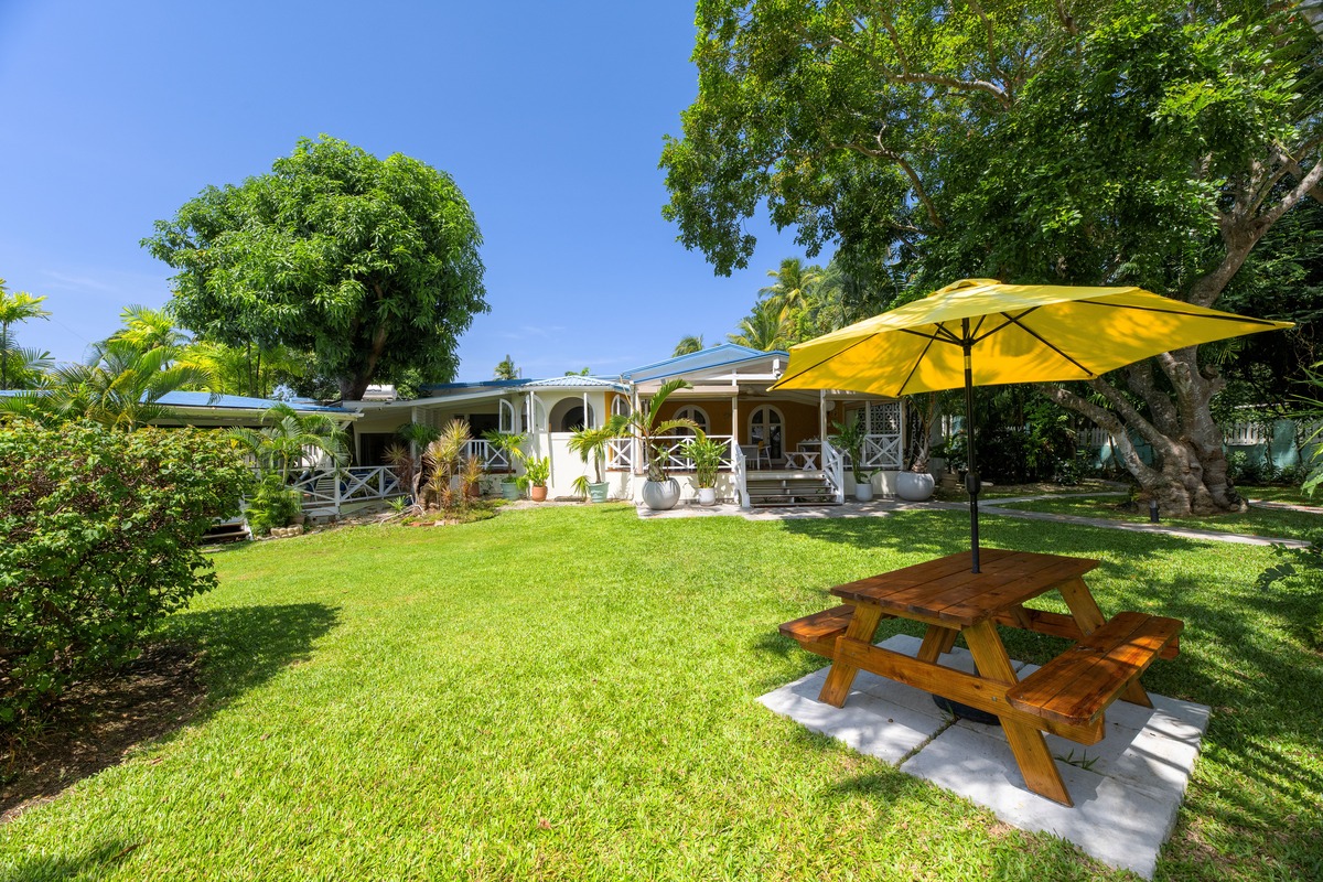 Image of Villa - 7 Bedrooms - 6 Bathrooms for Sale in Barbados, Image 1