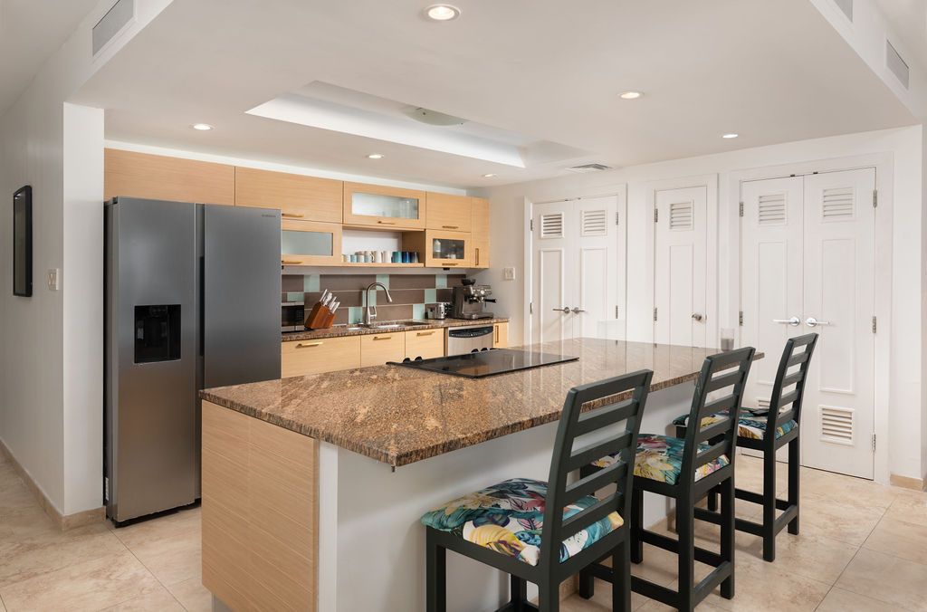 Image of Beachfront Apartment - 3 Bedrooms - 3 Bathrooms for Sale in Maxwell-Barbados, Image 4