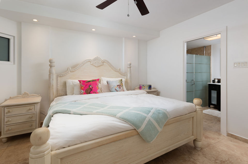  Image of Beachfront Apartment - 3 Bedrooms - 3 Bathrooms for Sales in Maxwell-Barbados, Image 9