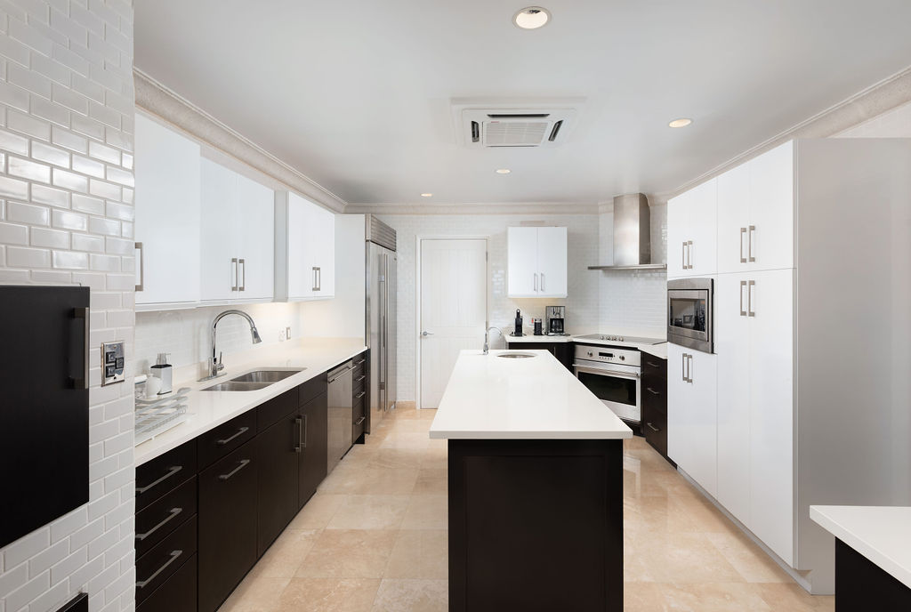 Image of Villa - 5 Bedrooms - 5 Bathrooms for Sale in Road View-Barbados, Image 4