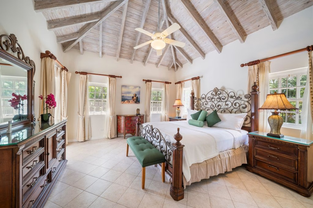 Sandy Lane – Sandalwood House