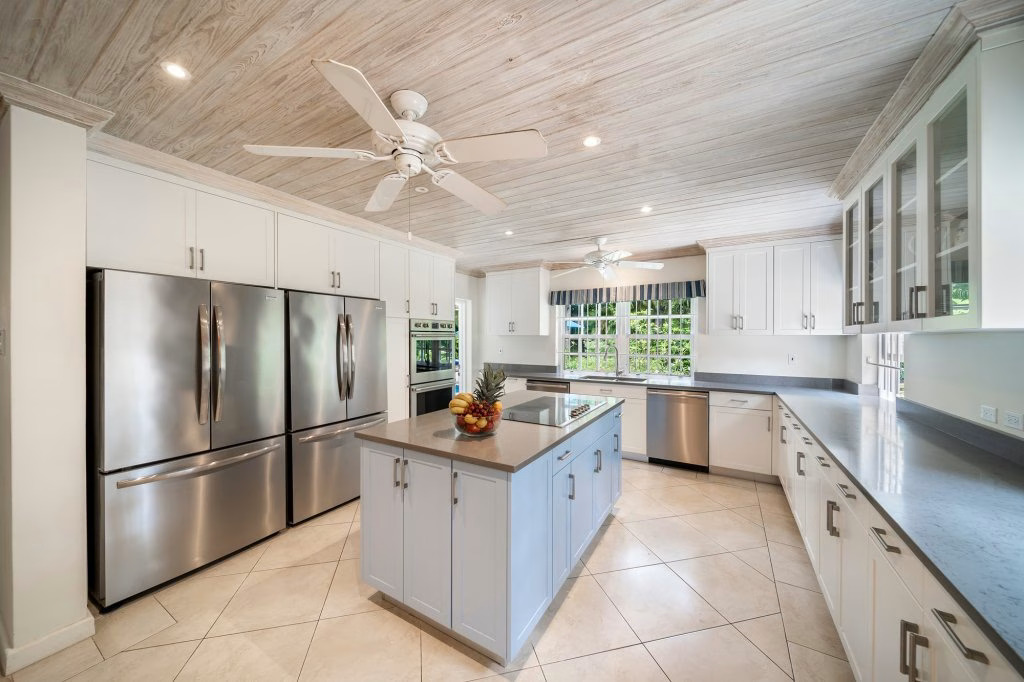 Sandy Lane – Sandalwood House