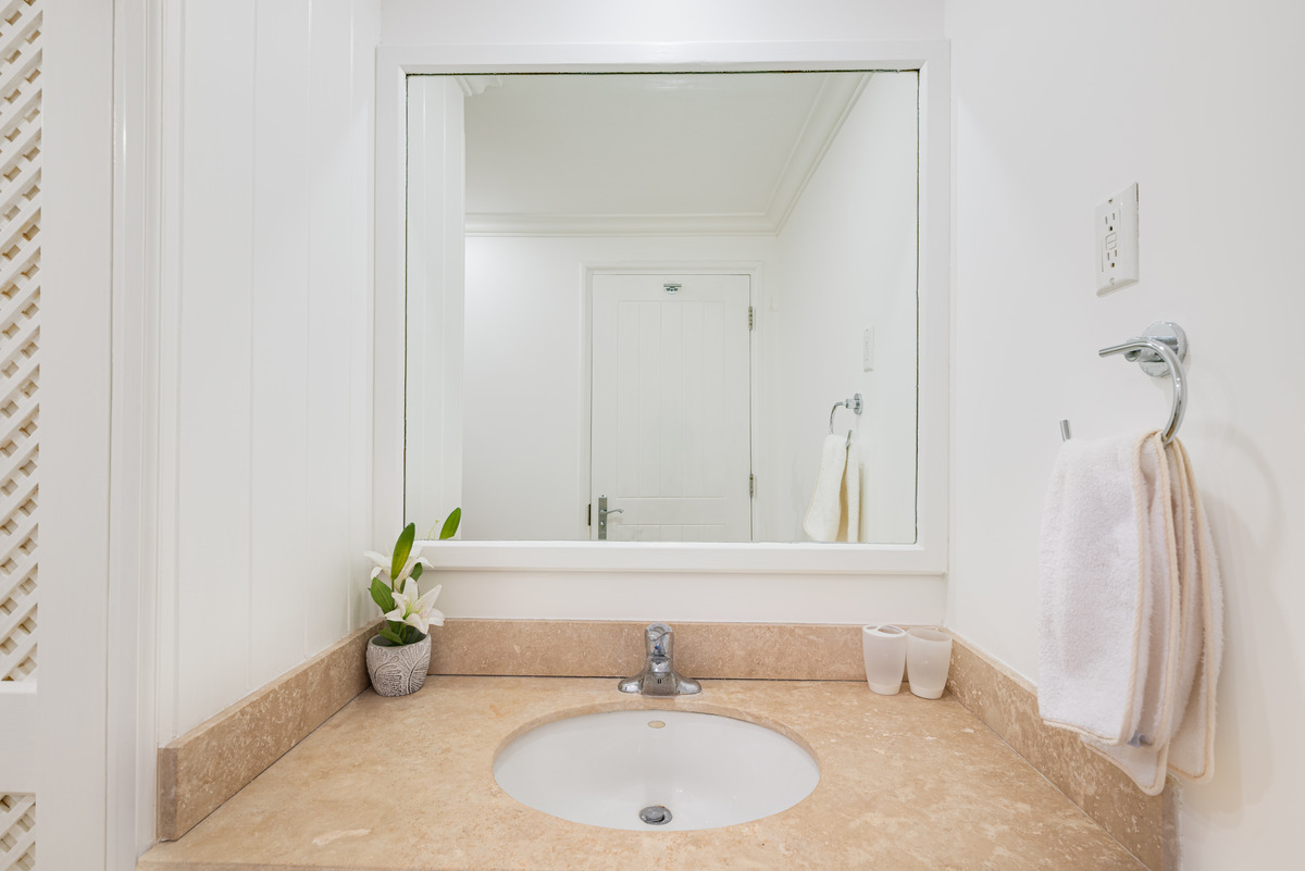 Image of Apartment - 2 Bedrooms - 2 Bathrooms for Sale in Mount Standfast-Barbados, Image 4
