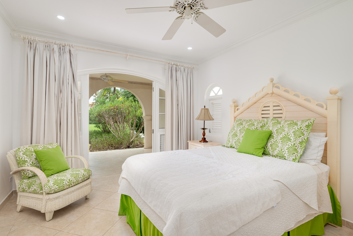 Image of Apartment - 2 Bedrooms - 2 Bathrooms for Sale in Mount Standfast-Barbados, Image 5