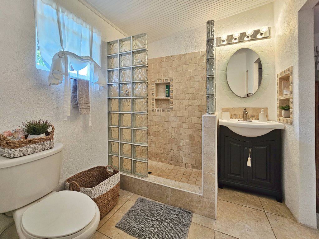 Image of Villa - 4 Bedrooms - 4 Bathrooms for Sale in Barbados, Image 9