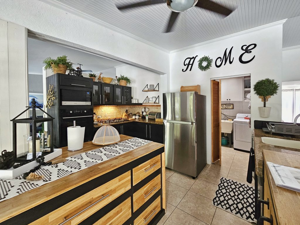 Image of Villa - 4 Bedrooms - 4 Bathrooms for Sale in Barbados, Image 4