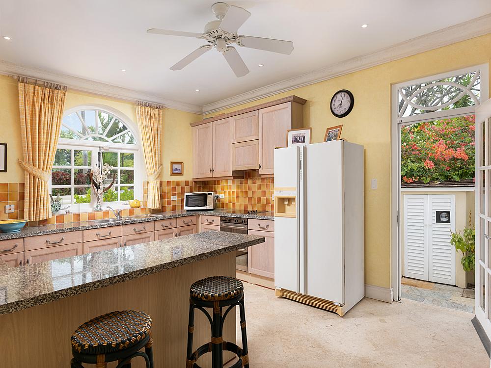 Image of Villa - 3 Bedrooms - 4 Bathrooms for Sale in Mullins-Barbados, Image 5