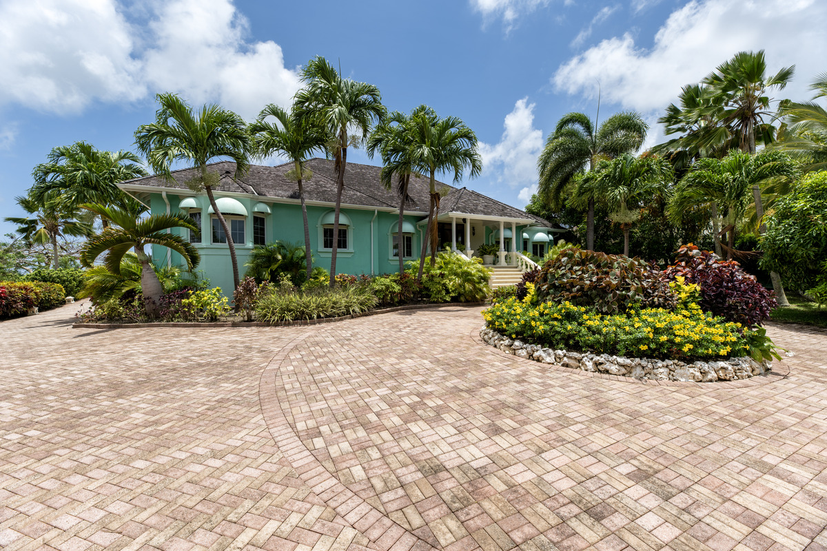 Image of Villa - 5 Bedrooms - 5 Bathrooms for Sale in Barbados, Image 1