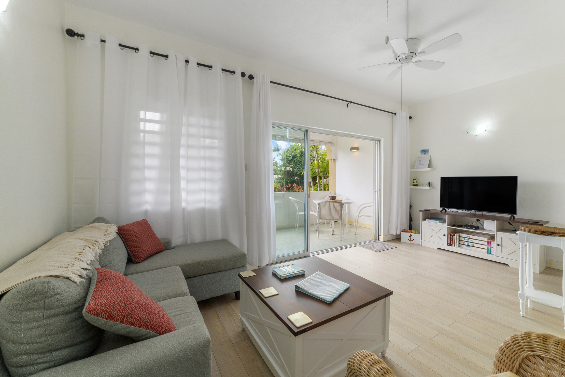 Image of Apartment - 1 Bedrooms - 1 Bathrooms for Rental in Sunset Crest-Barbados, Image 2