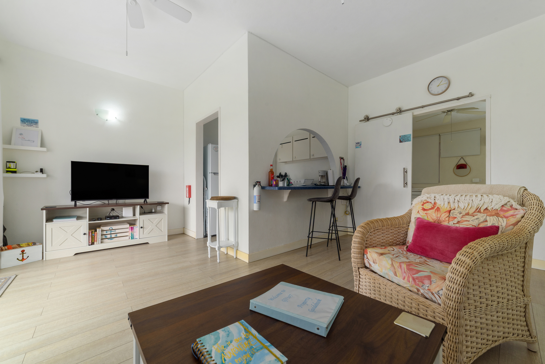  Image of Apartment - 1 Bedrooms - 1 Bathrooms for Holiday Rentals in Sunset Crest-Barbados, Image 15