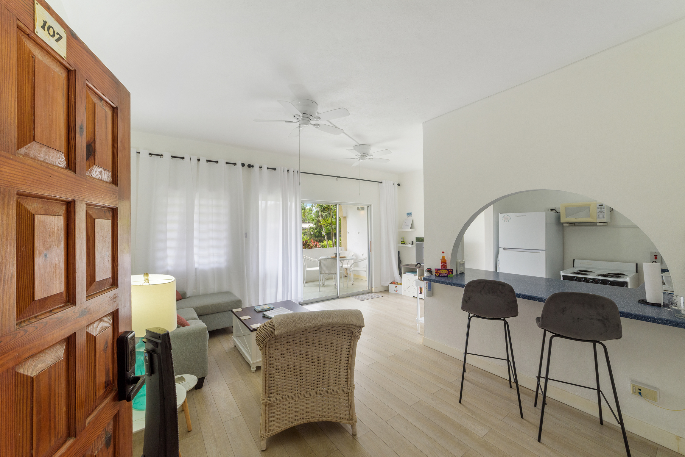  Image of Apartment - 1 Bedrooms - 1 Bathrooms for Holiday Rentals in Sunset Crest-Barbados, Image 16