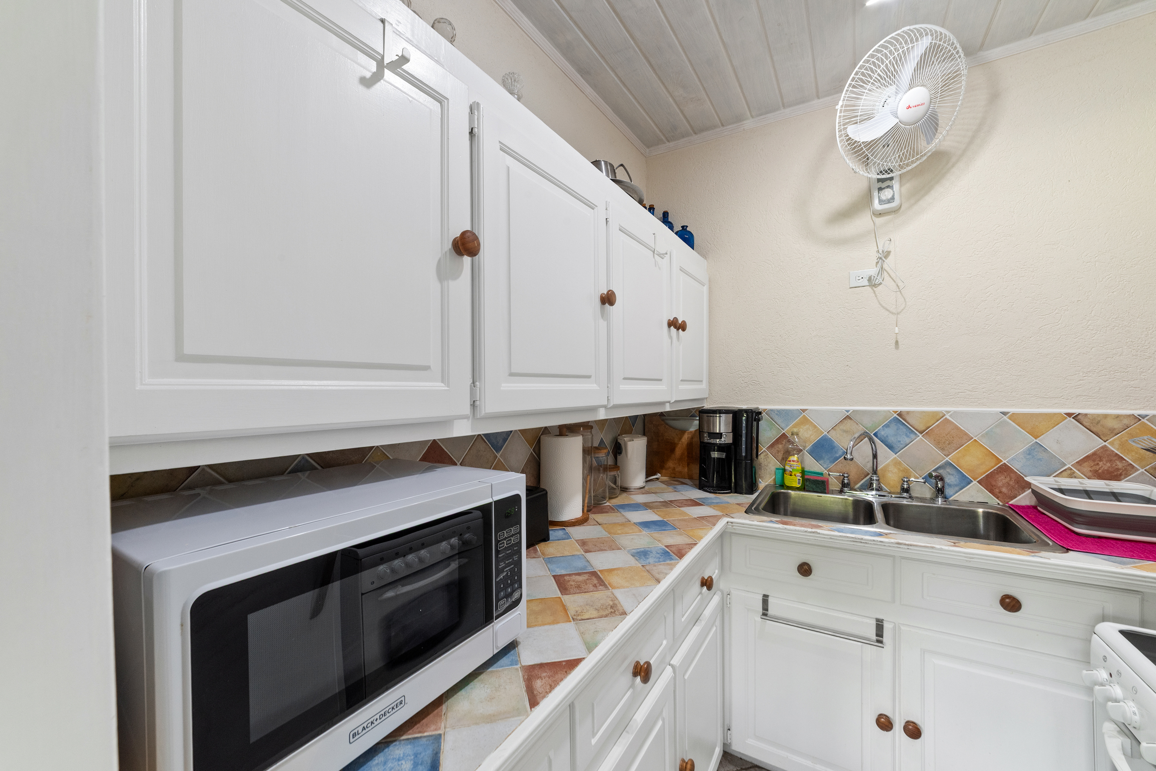  Image of Apartment - 1 Bedrooms - 1 Bathrooms for Holiday Rentals in Sunset Crest-Barbados, Image 10