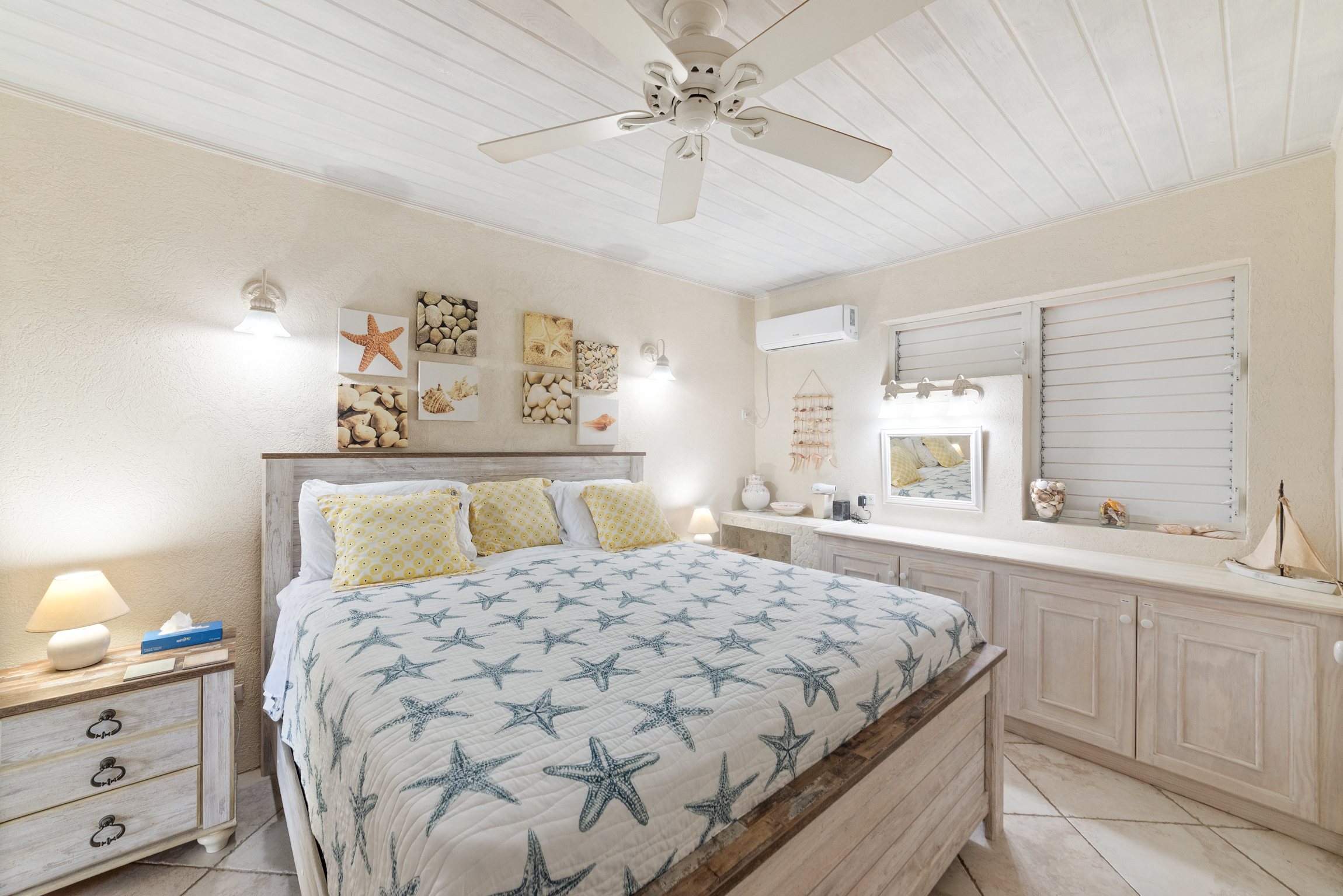  Image of Apartment - 1 Bedrooms - 1 Bathrooms for Holiday Rentals in Sunset Crest-Barbados, Image 18