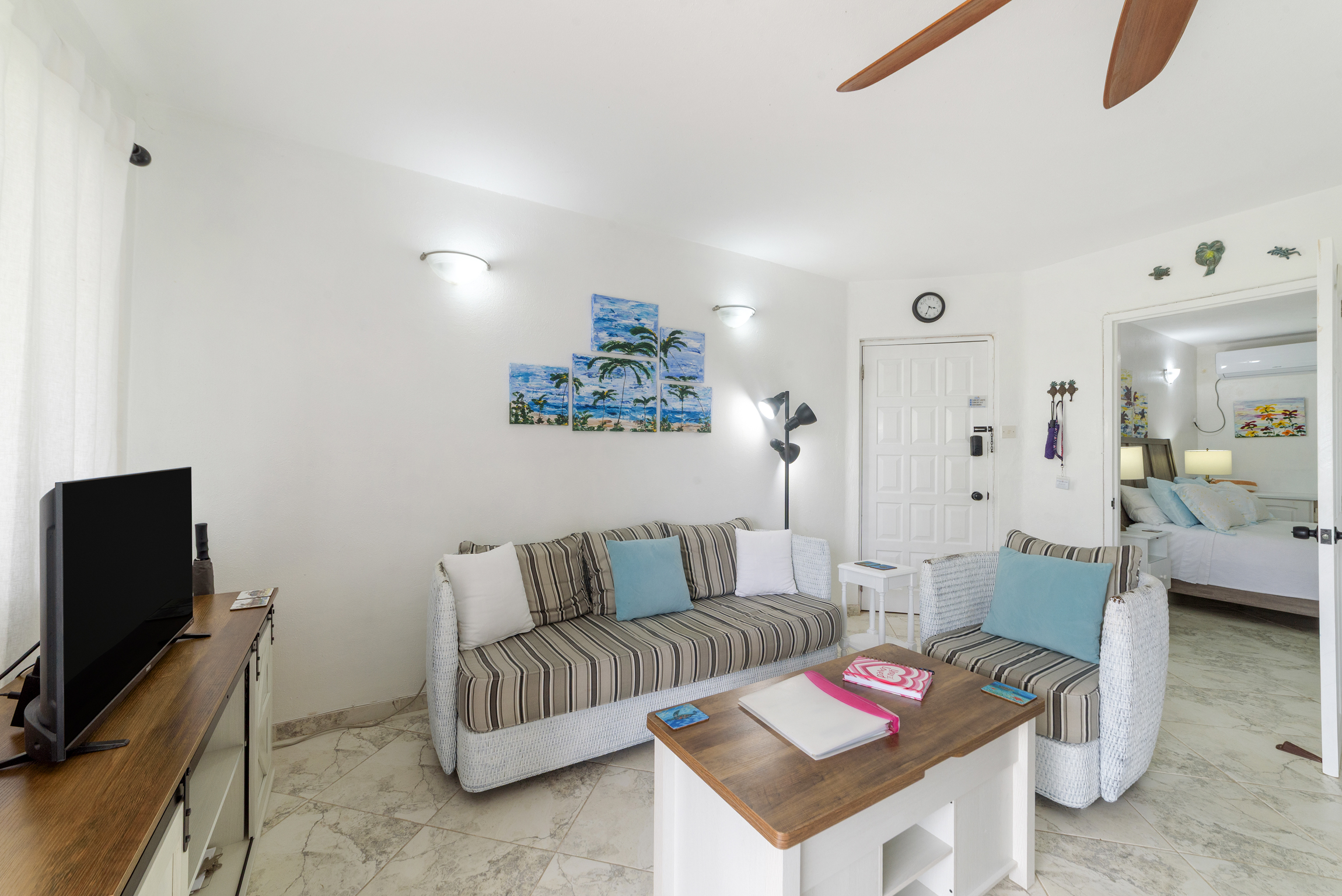  Image of Apartment - 1 Bedrooms - 1 Bathrooms for Holiday Rentals in Sunset Crest-Barbados, Image 7