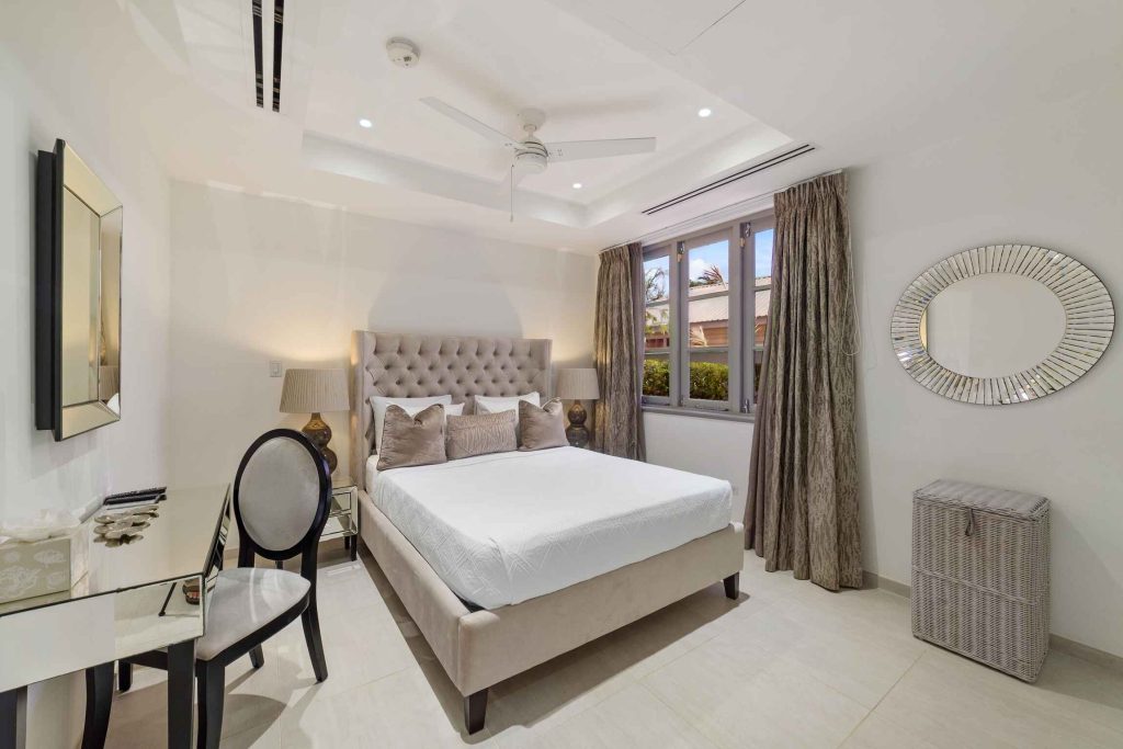  Image of  - 3 Bedrooms - 3 Bathrooms for Holiday Rentals in Paynes Bay-Barbados, Image 21