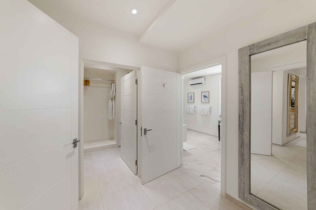  Image of  - 3 Bedrooms - 3 Bathrooms for Holiday Rentals in Paynes Bay-Barbados, Image 35