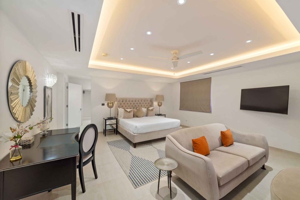  Image of  - 3 Bedrooms - 3 Bathrooms for Holiday Rentals in Paynes Bay-Barbados, Image 38