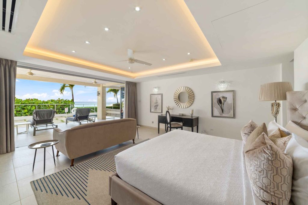  Image of  - 3 Bedrooms - 3 Bathrooms for Holiday Rentals in Paynes Bay-Barbados, Image 40
