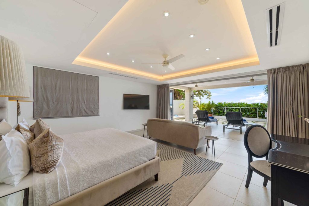  Image of  - 3 Bedrooms - 3 Bathrooms for Holiday Rentals in Paynes Bay-Barbados, Image 41