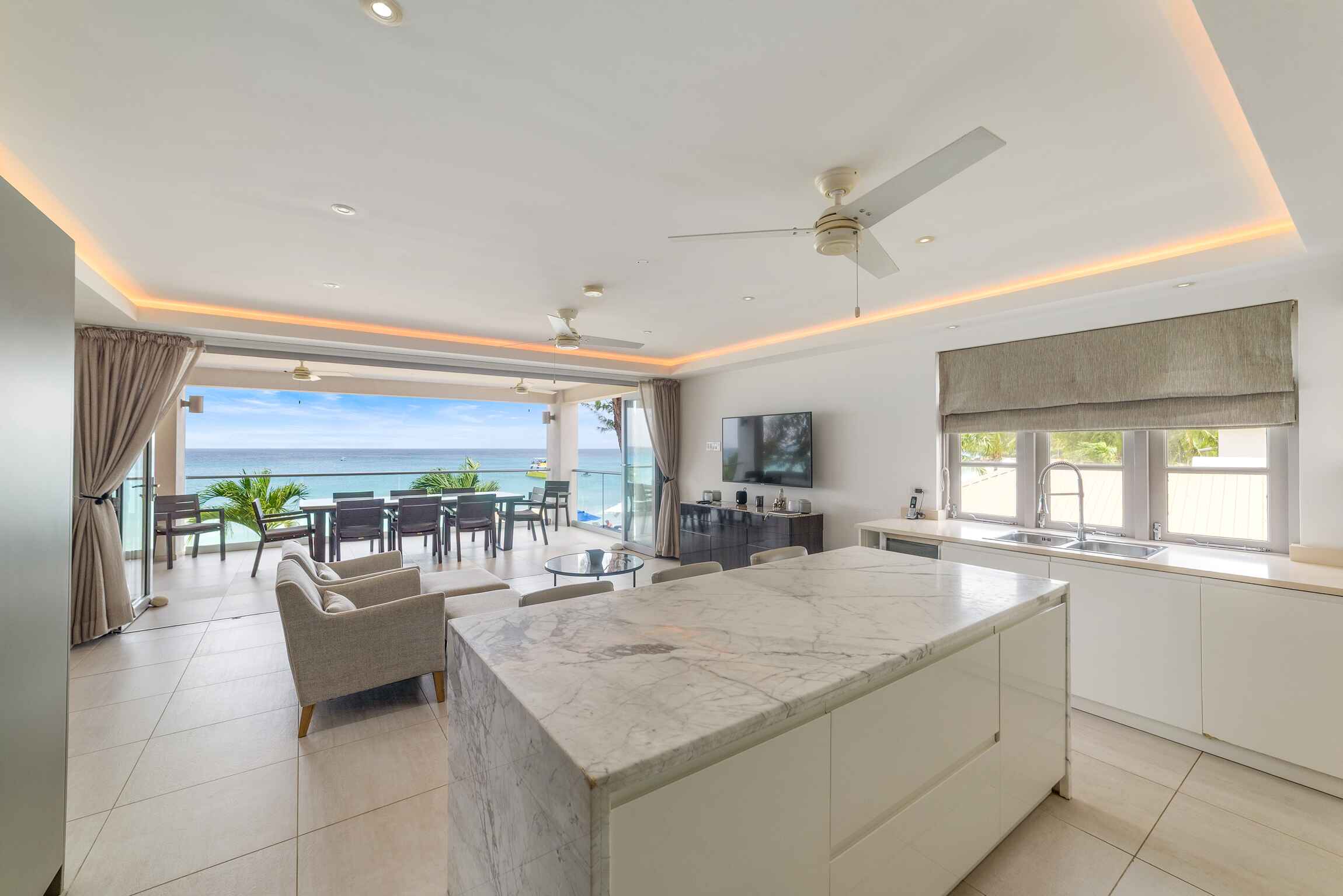  Image of  - 3 Bedrooms - 3 Bathrooms for Holiday Rentals in Paynes Bay-Barbados, Image 9
